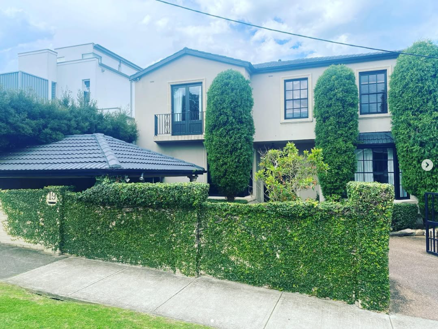 Precision hedge cutting result